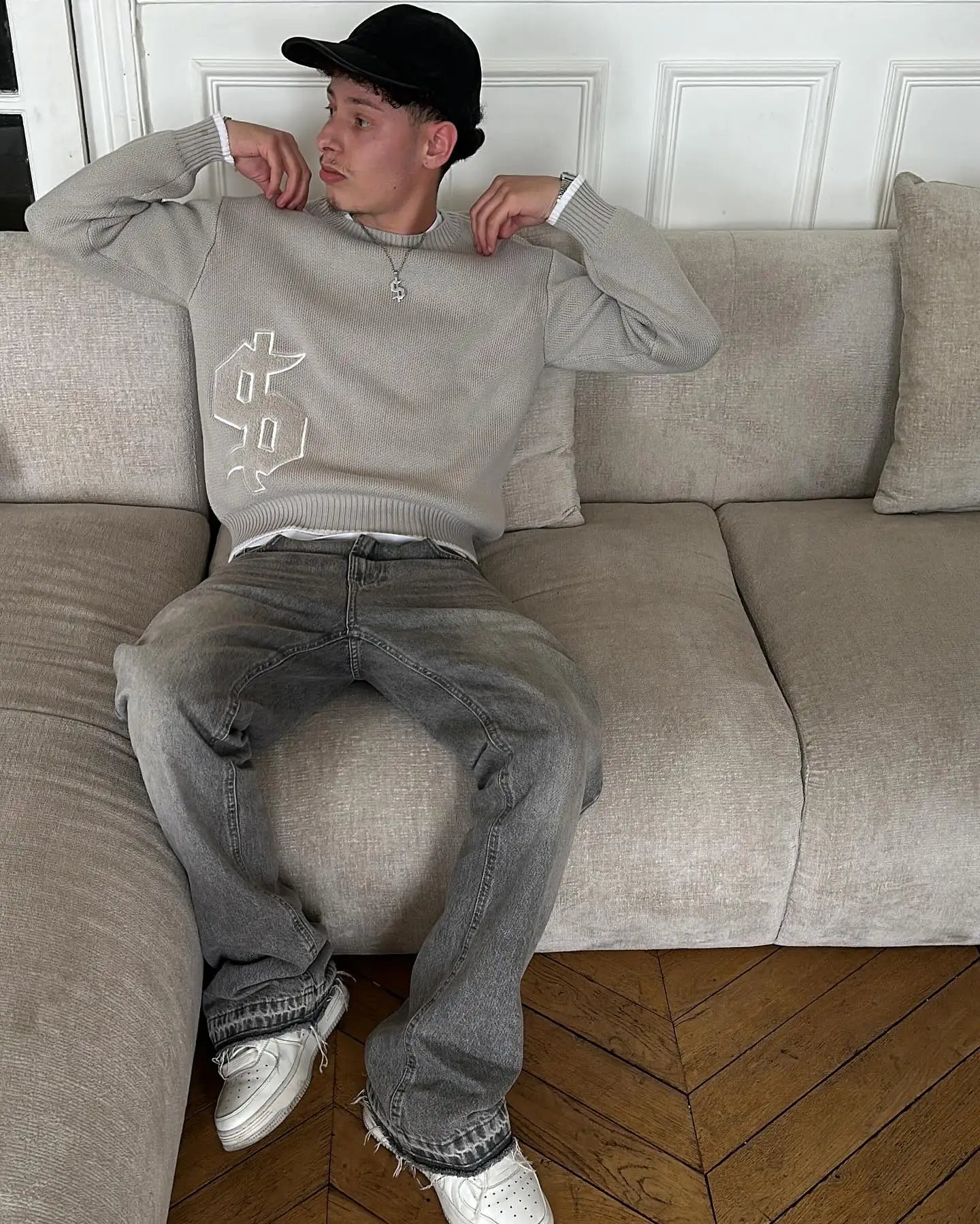 Y2K Round Neck Gray Knitted Sweater